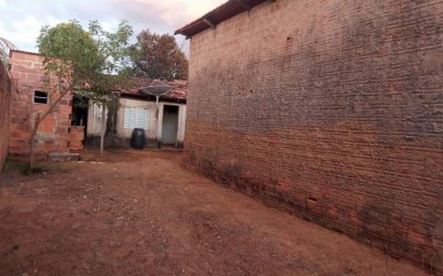 Casa em Taquaralto, próxima ao quarteto, escriturada