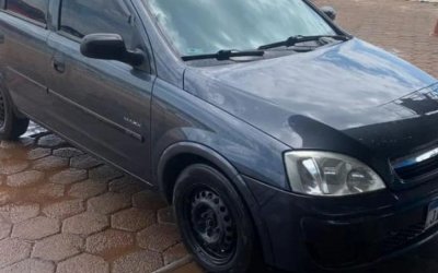 Corsa sedã 2009